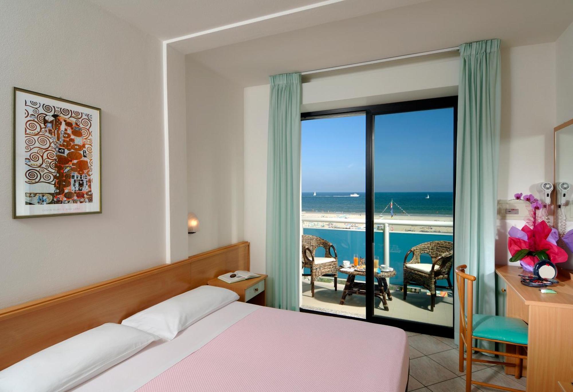 Hotel Odeon Cervia Exterior photo
